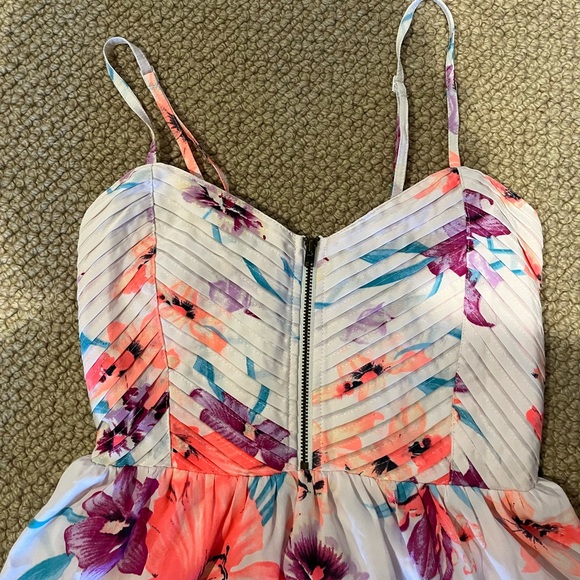 Roxy mini Dress - Picture 2 of 5